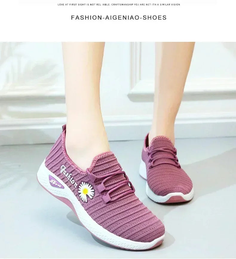 Women's Casual Sports Shoes Autumn Style Lace-Up True Fly Weaving Cloth Little Daisy Pattern Comfortable Walking Flats