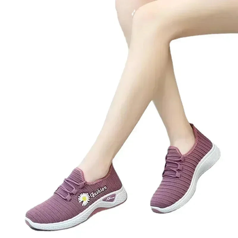 Women's Casual Sports Shoes Autumn Style Lace-Up True Fly Weaving Cloth Little Daisy Pattern Comfortable Walking Flats