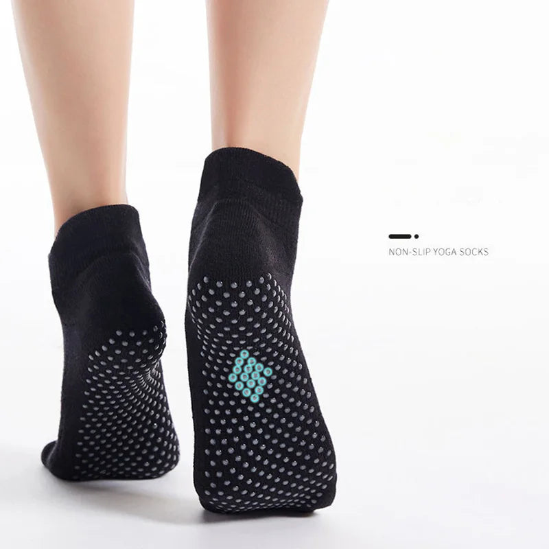 Non Slip Grip Yoga Socks Anti-Skid Slipper Barre Socks Sticky Socks for Yoga Pilates Barre Home Workout Sports