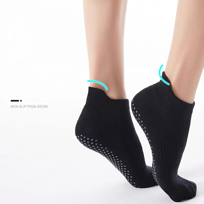 Non Slip Grip Yoga Socks Anti-Skid Slipper Barre Socks Sticky Socks for Yoga Pilates Barre Home Workout Sports