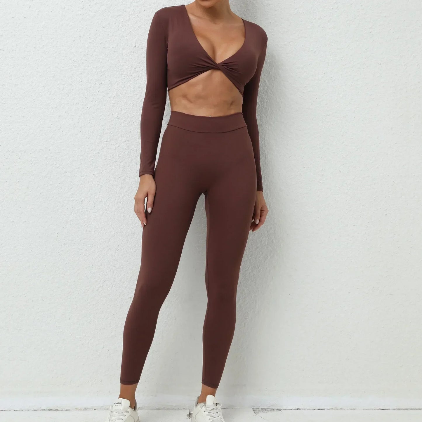 Nude Feel Seamless Yoga Set for Women High Waist Hip-Lifting Long-Sleeved Trousers and Gym Leggings Ideal for Sports Fitness Workouts