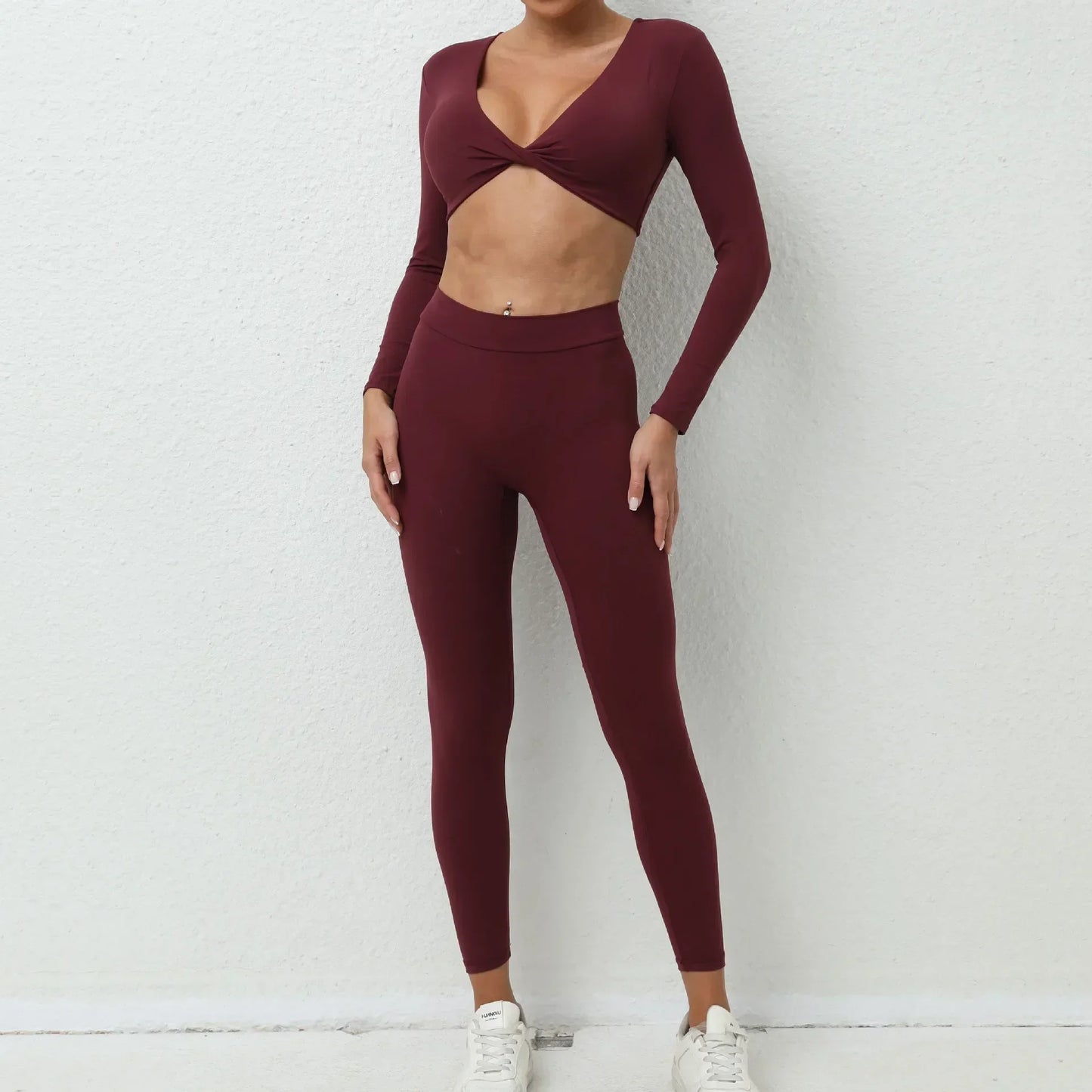 Nude Feel Seamless Yoga Set for Women High Waist Hip-Lifting Long-Sleeved Trousers and Gym Leggings Ideal for Sports Fitness Workouts