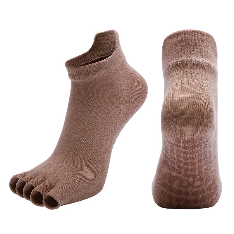 Breathable Cotton Yoga Socks with Anti-Slip Silicone Grip for Fitness Ballet Dance Gym Pilates Open Toe Five Finger Design