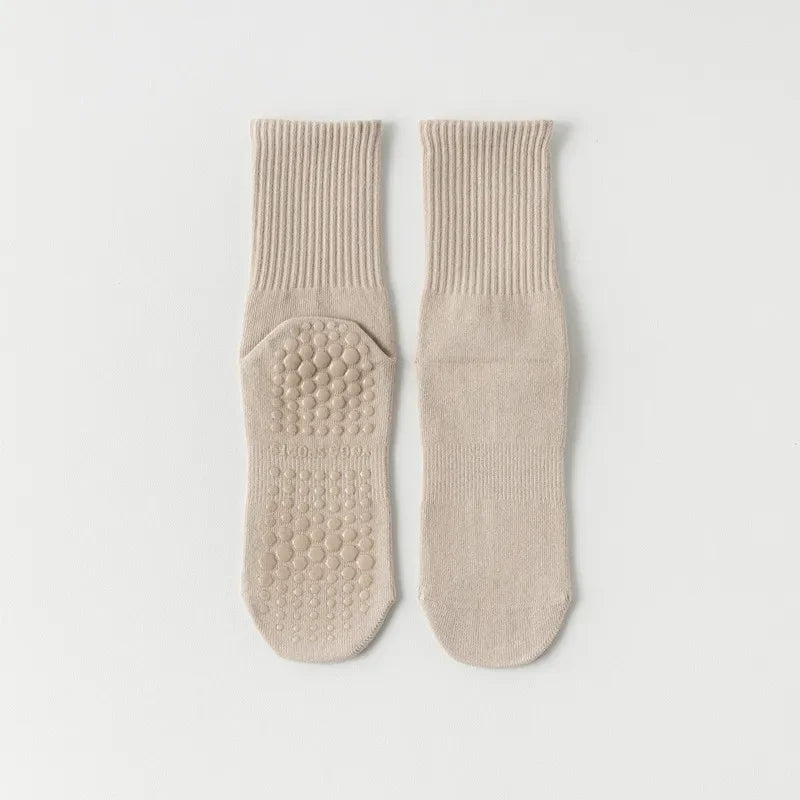 Indoor Dance Gymnastic Training Pilates Yoga Socks Solid Color Mid Calf Fitness Non-slip Silicone Socks for Sports