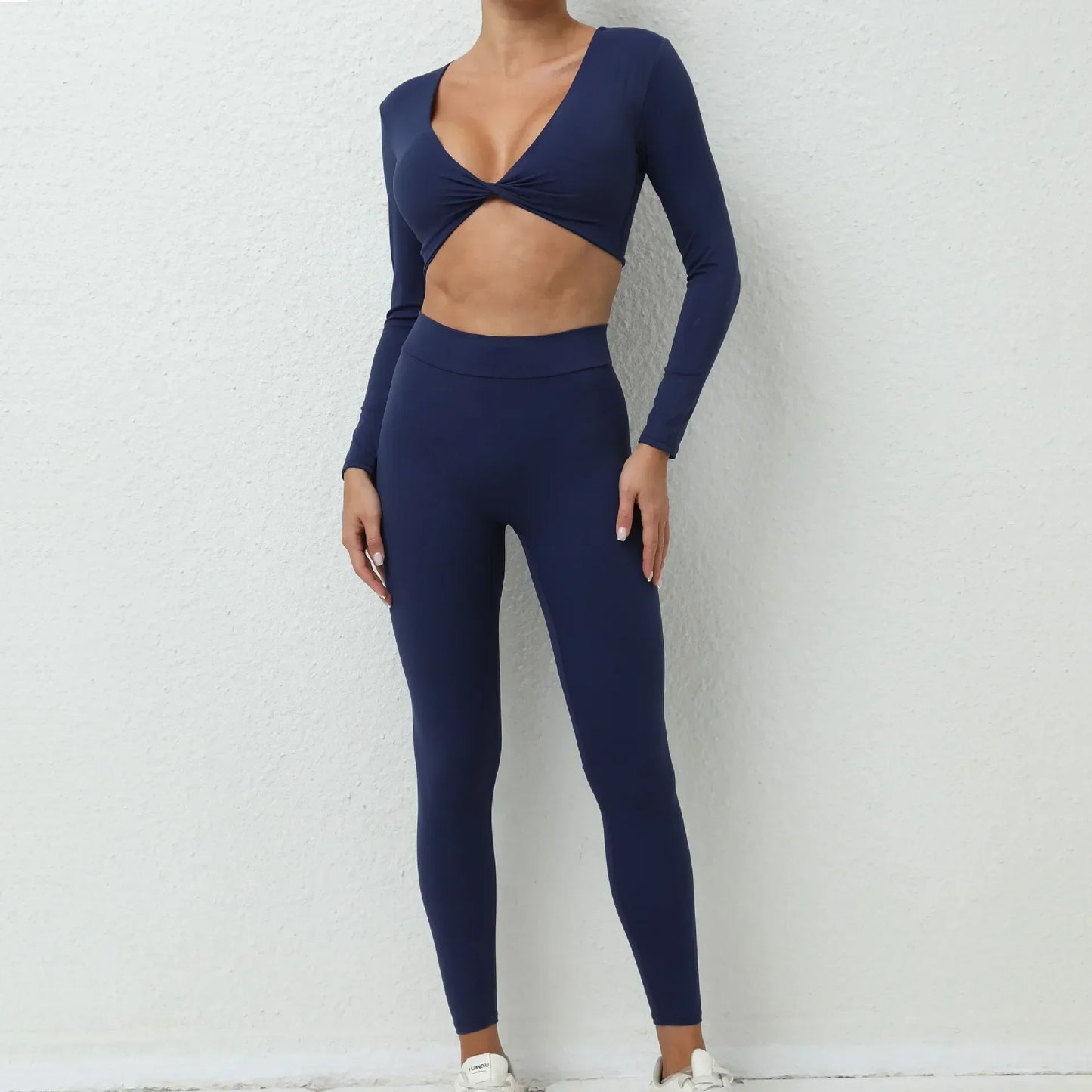Nude Feel Seamless Yoga Set for Women High Waist Hip-Lifting Long-Sleeved Trousers and Gym Leggings Ideal for Sports Fitness Workouts