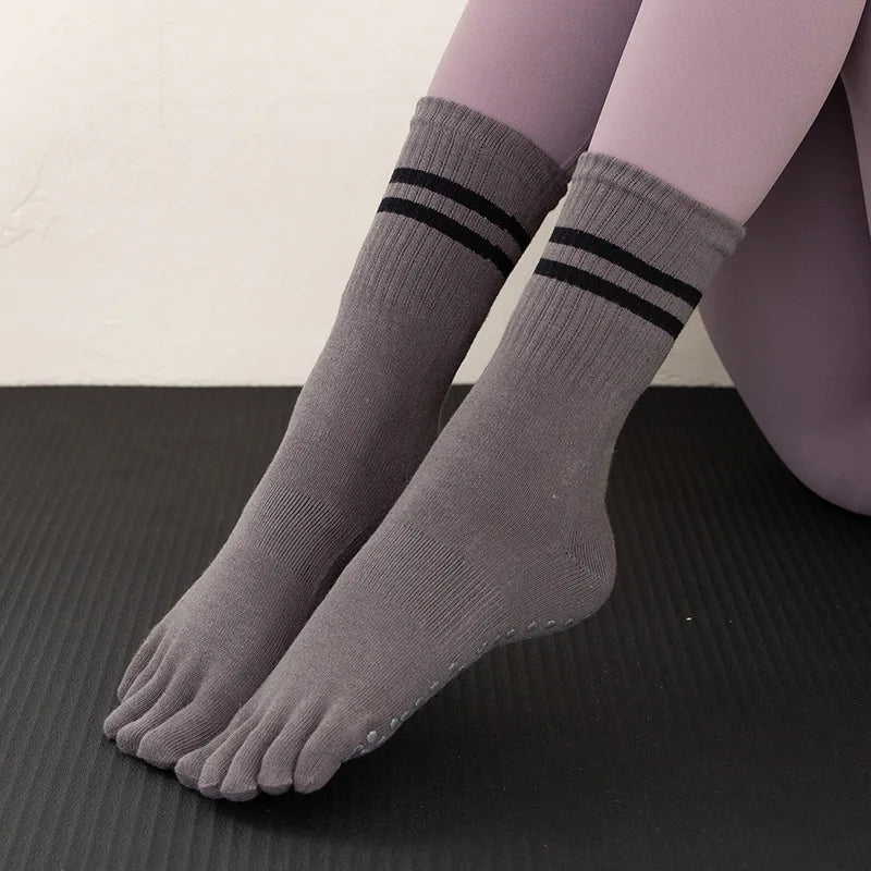 Five Toes Yoga Socks Women Casual Striped Indoor Floor Dance Sports Socks Cotton Breathable Non-slip Gym Fitness Pilates Socks